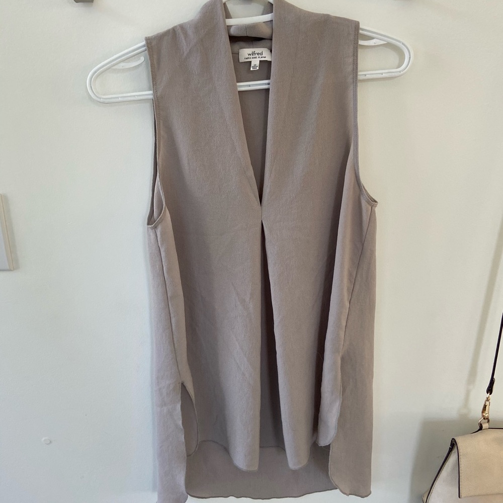 Wilfred top like new condition